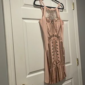 Mignon pink plush with sequin design